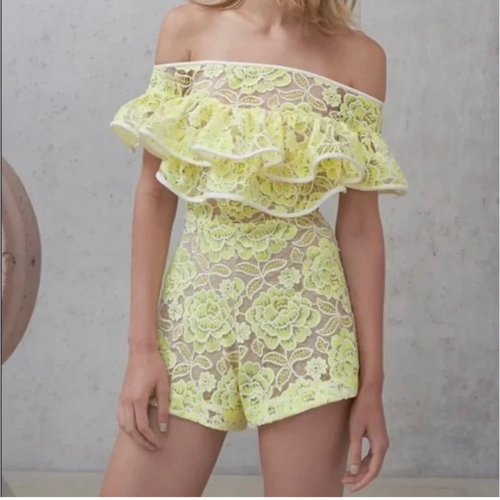 Alexis romper